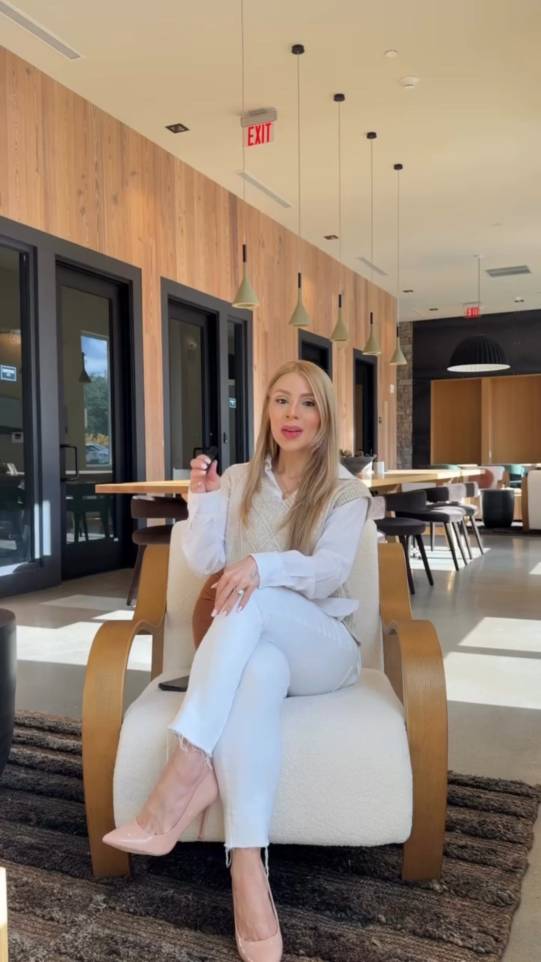 ✨ The Glow Up Series — Episode 2

Real glow isn’t a trend… it’s a habit. ✨
And these 3 changed my skin, my energy and the way I start my days — especially now, in the middle of this cold Massachusetts winter ❄️

1 — 500ml of water first thing + my hydrogen generator bottle
It boosts hydration, energy and recovery — and it genuinely helps my skin stay healthy even when the weather dries everything out.
Small habit, huge difference.

2 — Double cleansing (non-negotiable)
If your skin isn’t properly clean, nothing you use after will absorb the right way.
This one habit cut my texture, breakouts and dullness more than any new product ever did.

3 — NAD+ for immunity + natural energy
Since I started using NAD consistently, I haven’t been sick once.
My mood, recovery and focus got so much better — a quiet habit with loud results.

Glow is built, not bought.
So if you’re committed to ending 2025 with your healthiest energy, skin and mindset… you’re in the right place. 🤍✨

Episode 3 drops next week — what do you want me to cover next?
Comment your glow-up request! ✨

#glowupseries #beautyroutine #skincarehabits #doublecleanse #hydrationtips #wellnesstips #winterglow #bostoninfluencer #selfcareroutine #beautyinfluencer #reels #viralreels #explorerpage