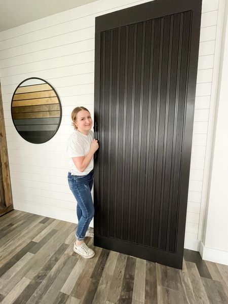 DIY barn door for my dining room. I love how this turned out!
#DIY #barndoor #kitchen #modern #forthehome #homeimprovement #projects

#LTKhome