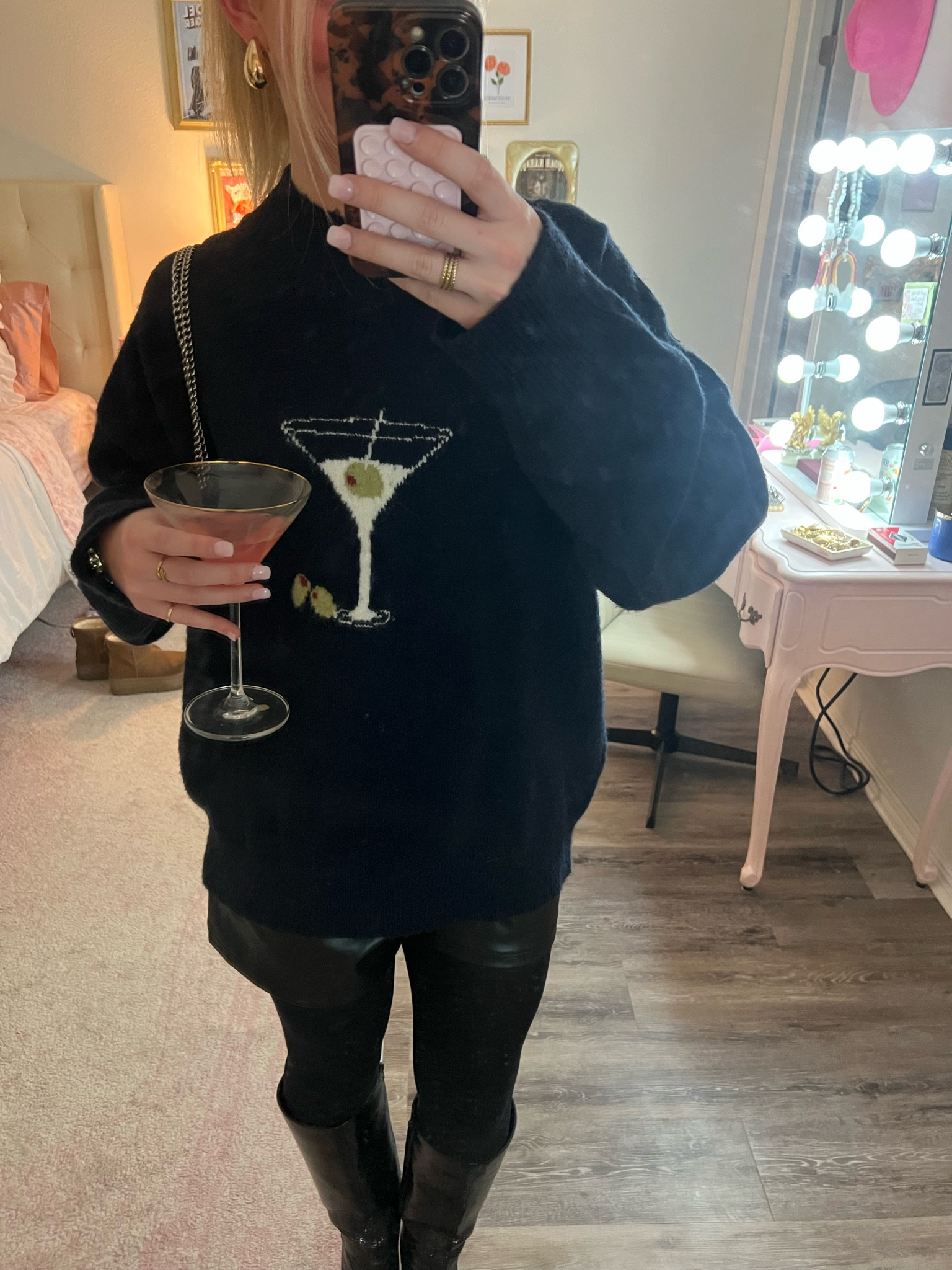 When your drink matches your sweater you’re required to post🍸 one of my favs of all time, Clothe boutique in Fayetteville! Available online @ Vestique but currently sold out🫠

#LTKMostLoved #LTKStyleTip #LTKSeasonal