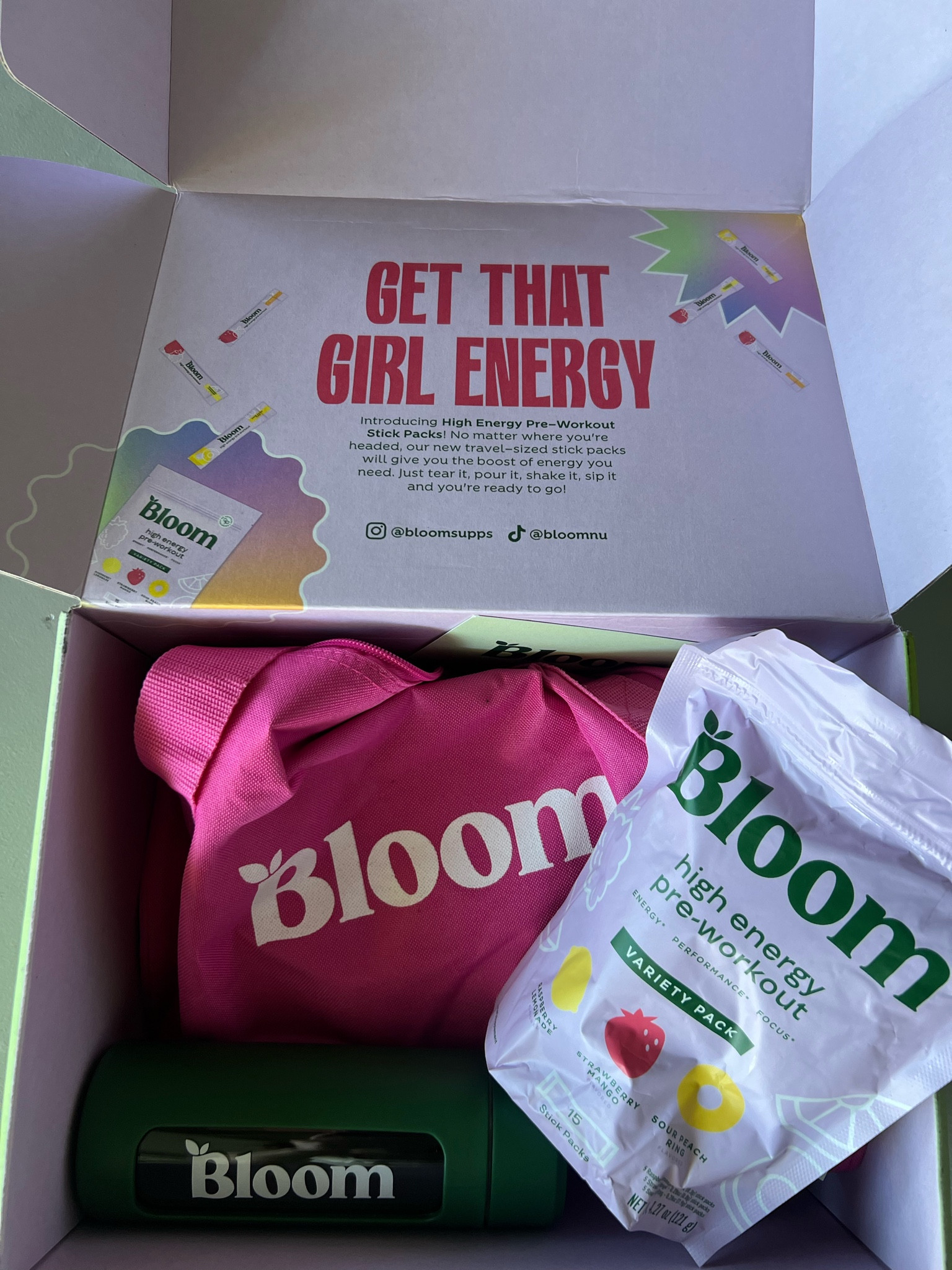 #unboxing 

Can’t wait to road test this variety pack of #preworkout from #Bloom 🙌✨

#LTKFitness #RoadTest 

#LTKActive #LTKover40