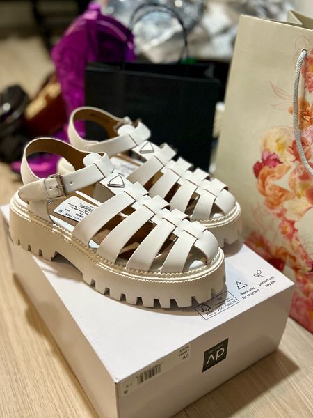 Picked these up for summer. ON SALE. White lug sole sandal  

#LTKsalealert #LTKshoecrush #LTKstyletip