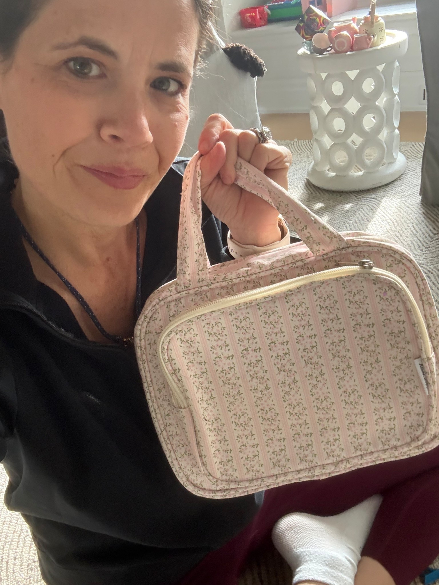 Travel case for toys 