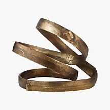 Lasso brass spiral object

This decor price is perfect for the coffee table, book shelf console. Exclusively made by CB2. 

#LTKFamily #LTKNYFW #LTKHome