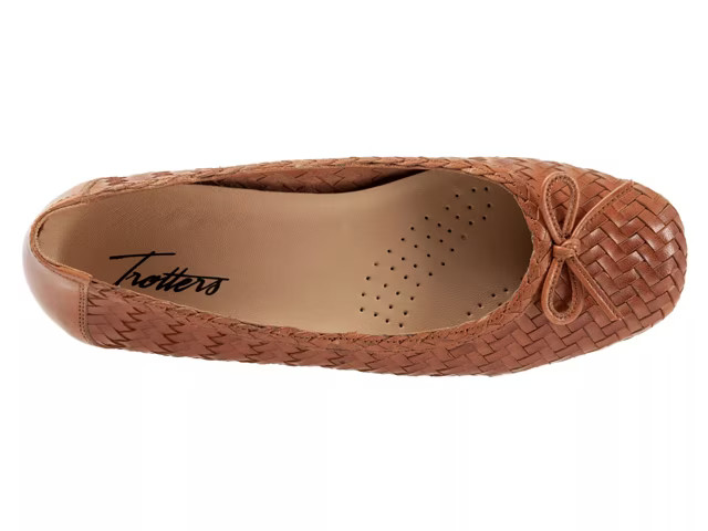 Trotters Gillian Ballet Flat | DSW