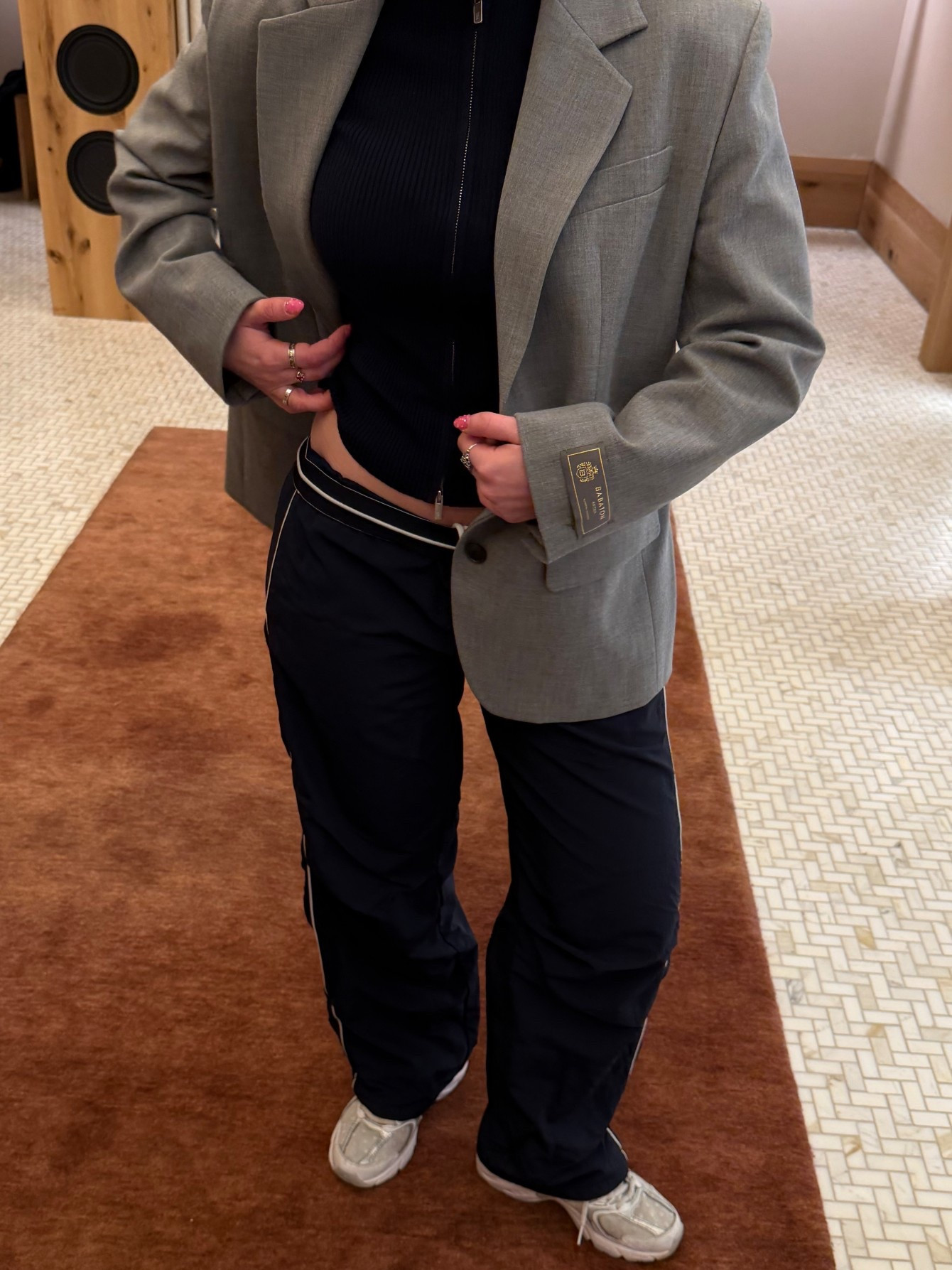 aritzia blazer work outfit casual fall winter outfit with zip up sweater navy grey color combo 

#LTKgrwm #LTKWorkwear #LTKootd