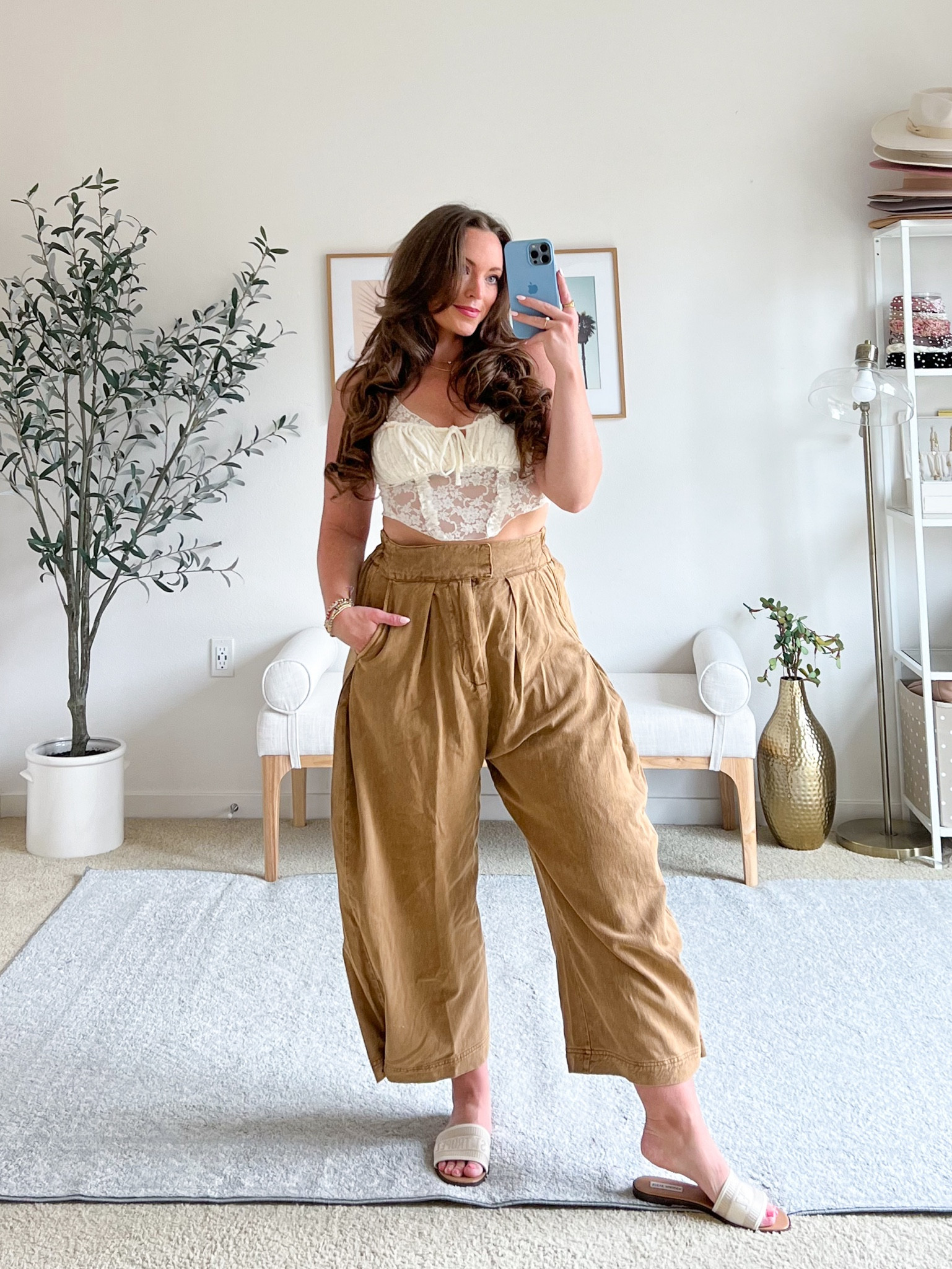 My new favorite pants, I ordered them in white. 

Wearing a size small!

Linking corset tops this one is sold out

Free people, baggy pants, size medium 

#LTKcurves #LTKSeasonal
