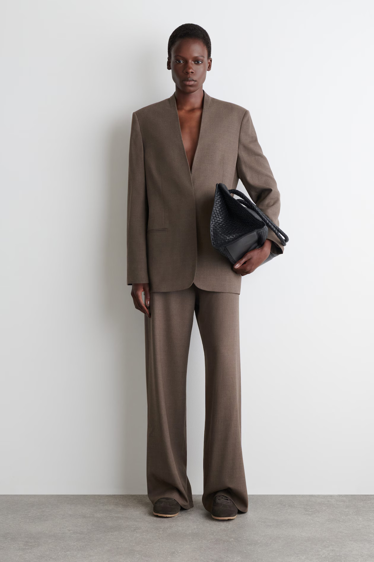 MINIMAL LEATHER SNEAKERS - DARK BROWN | COS US | COS (US)