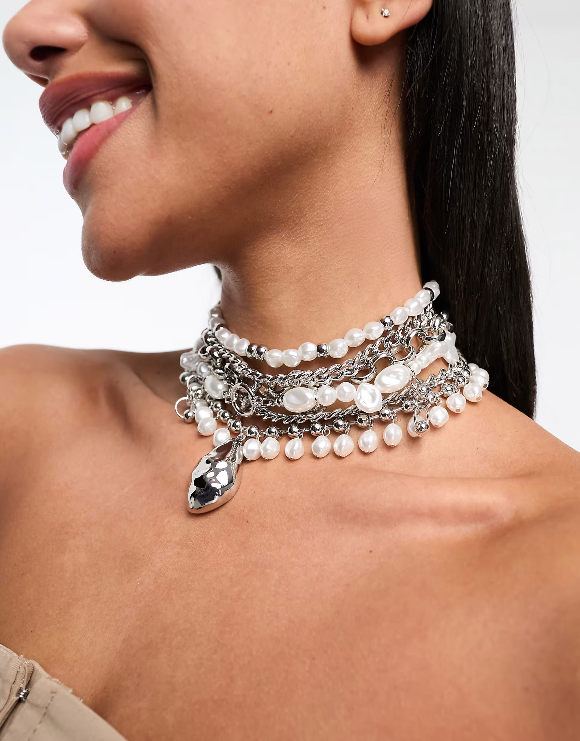 ASOS DESIGN Limited Edition choker necklace with mixed faux pearl and chain with molten pendant i... | ASOS (Global)