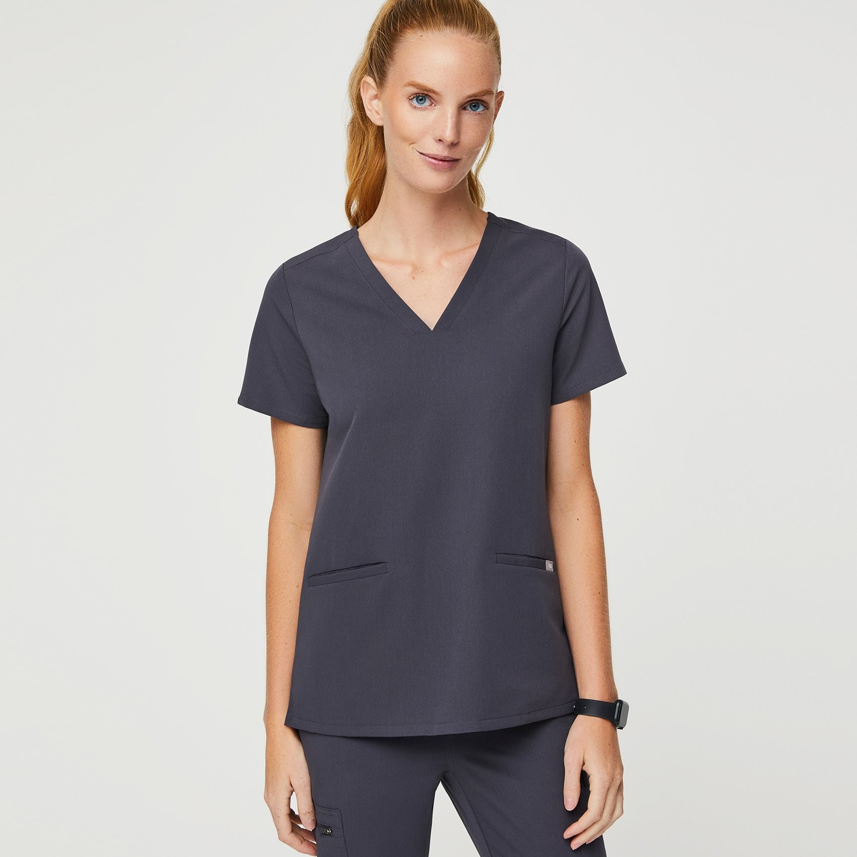 Women's Casma Three-Pocket Scrub Top · FIGS | FIGS