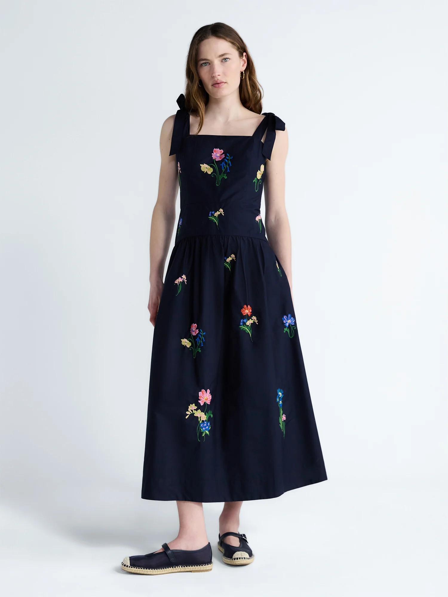 Free Assembly Women's and Women's Plus Embroidered Cotton Sleeveless Maxi Dress, Sizes XS-4X | Walmart (US)