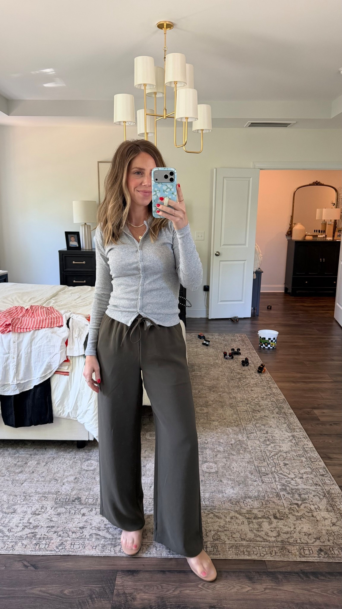 OOTD ❤️ wearing M in top, S in pants 