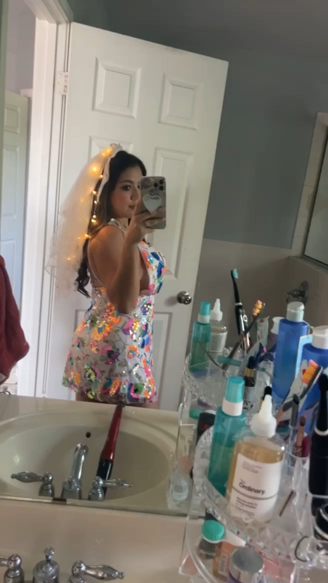 Wedding , bridal, veils,  bride, engaged , wedding vibes , glitter veil 

#LTKHoliday #LTKGiftGuide #LTKSeasonal