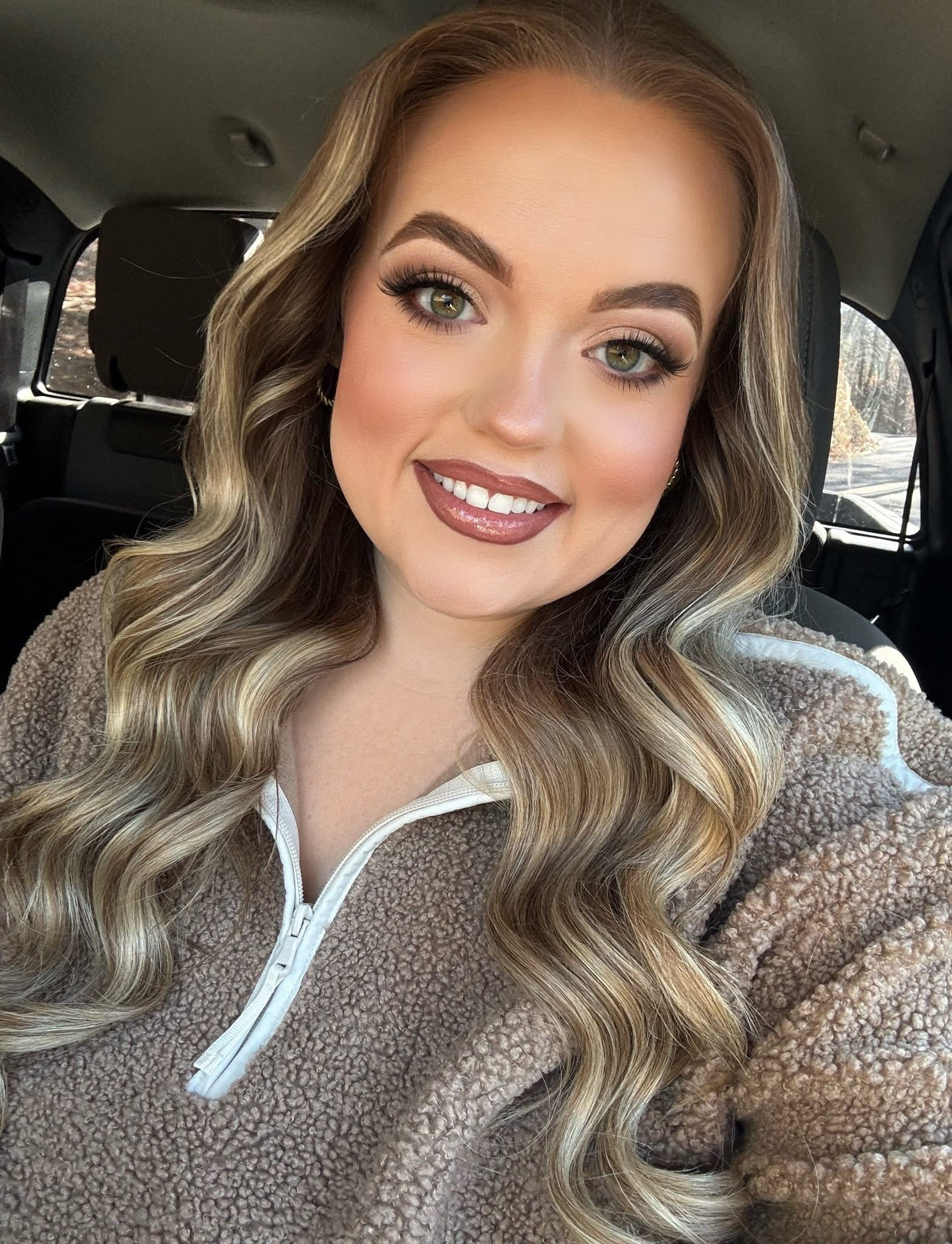 My current lip combo! 💄

All from Maybelline!

•Color Sensational shaping liner in “Totally Toffee” 
•Superstay Vinyl Ink in “Captivated” 
•Lifter gloss in “Opal”


#LTKBeauty