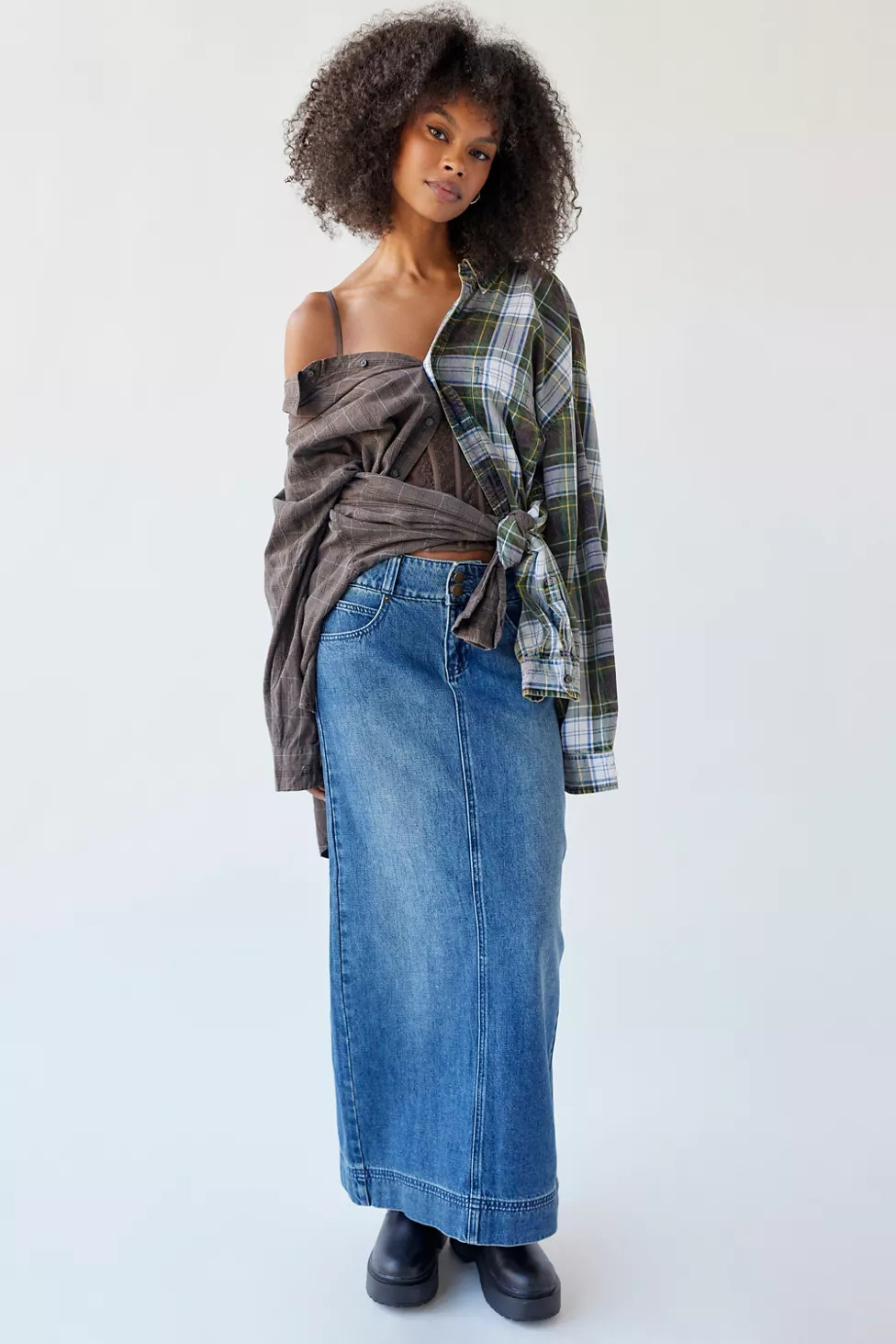 BDG Holly Denim Midi Skirt | Urban Outfitters (US and RoW)