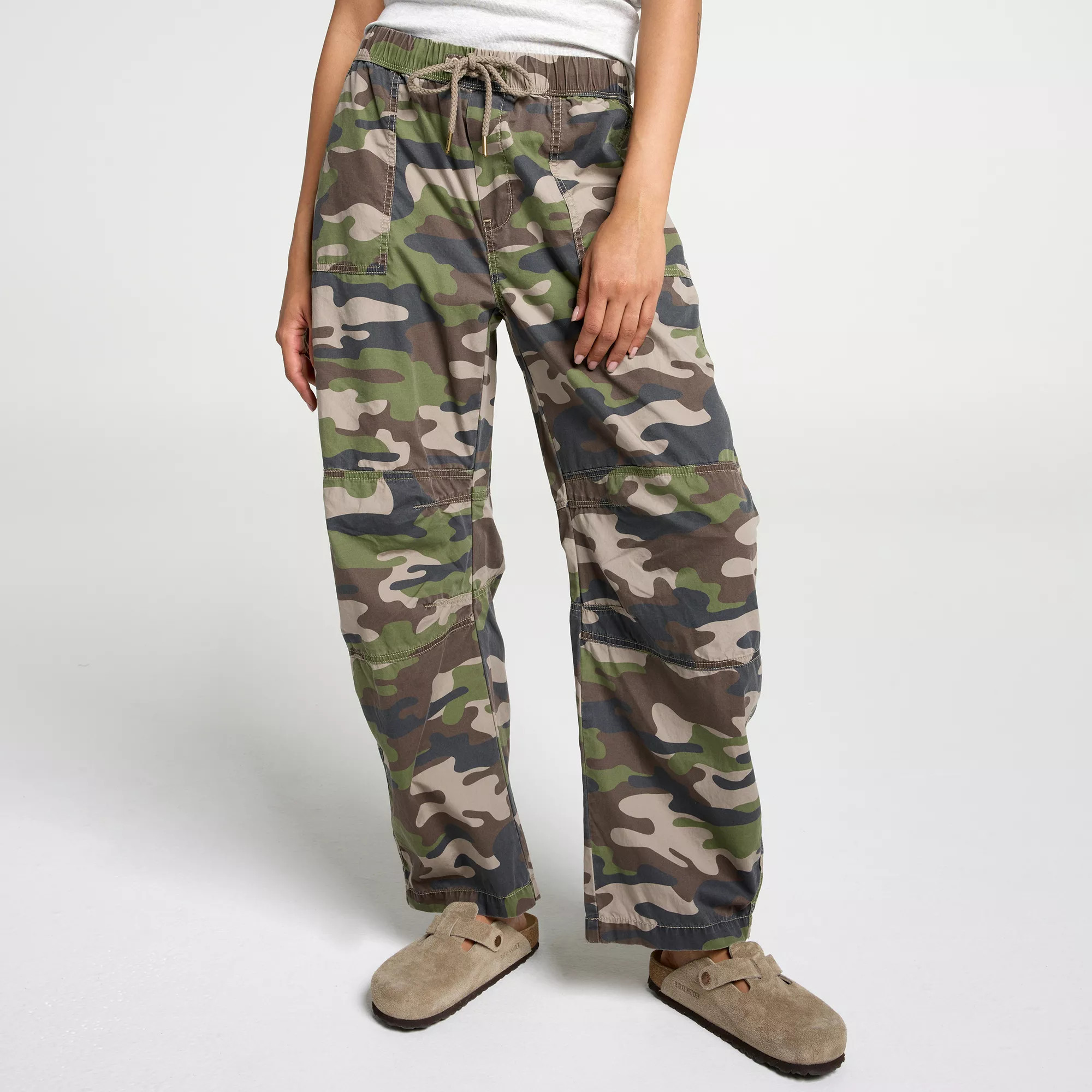 Alpine Design Women's Lightweight Poplin Barrel Pants, Small, Camo | DICK'S Sporting Goods