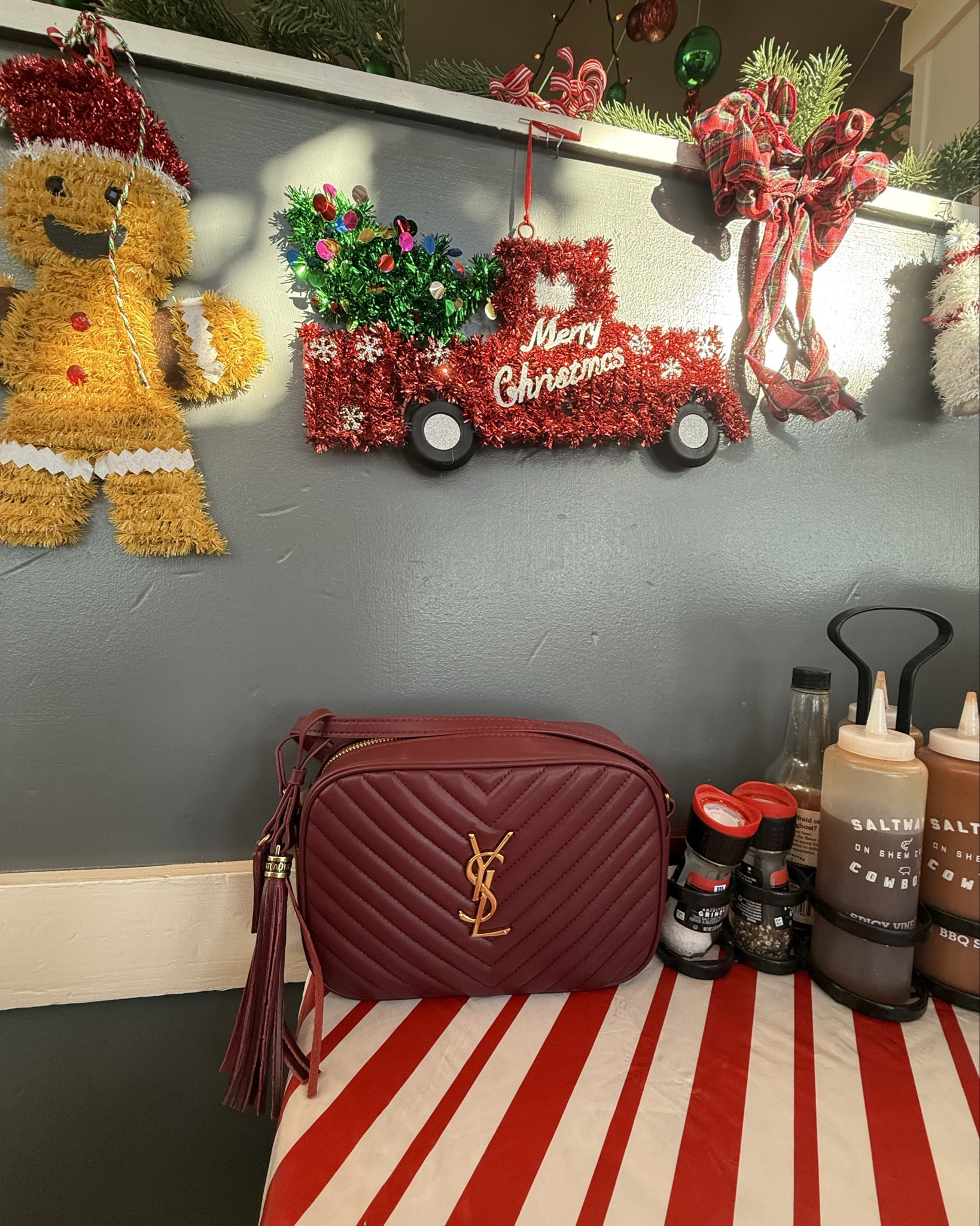 Thanksgiving dinner at Saltwater Cowboys🥧🦃🍁🍽️


#LTKbag YSL bag, YSL crossbody bag, Thanksgiving in Charleston, great food, great company, and great accessories 

#LTKHoliday