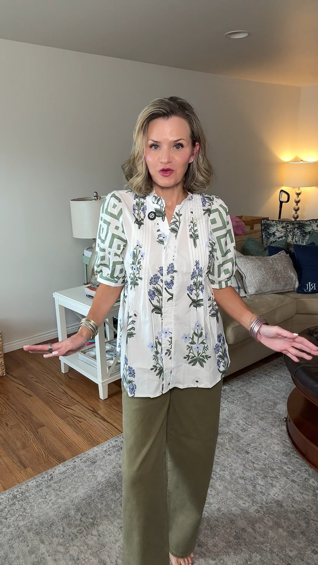 The cutest boutique top to transition into fall.

#LTKgrwm #LTKootd #LTKmomlife