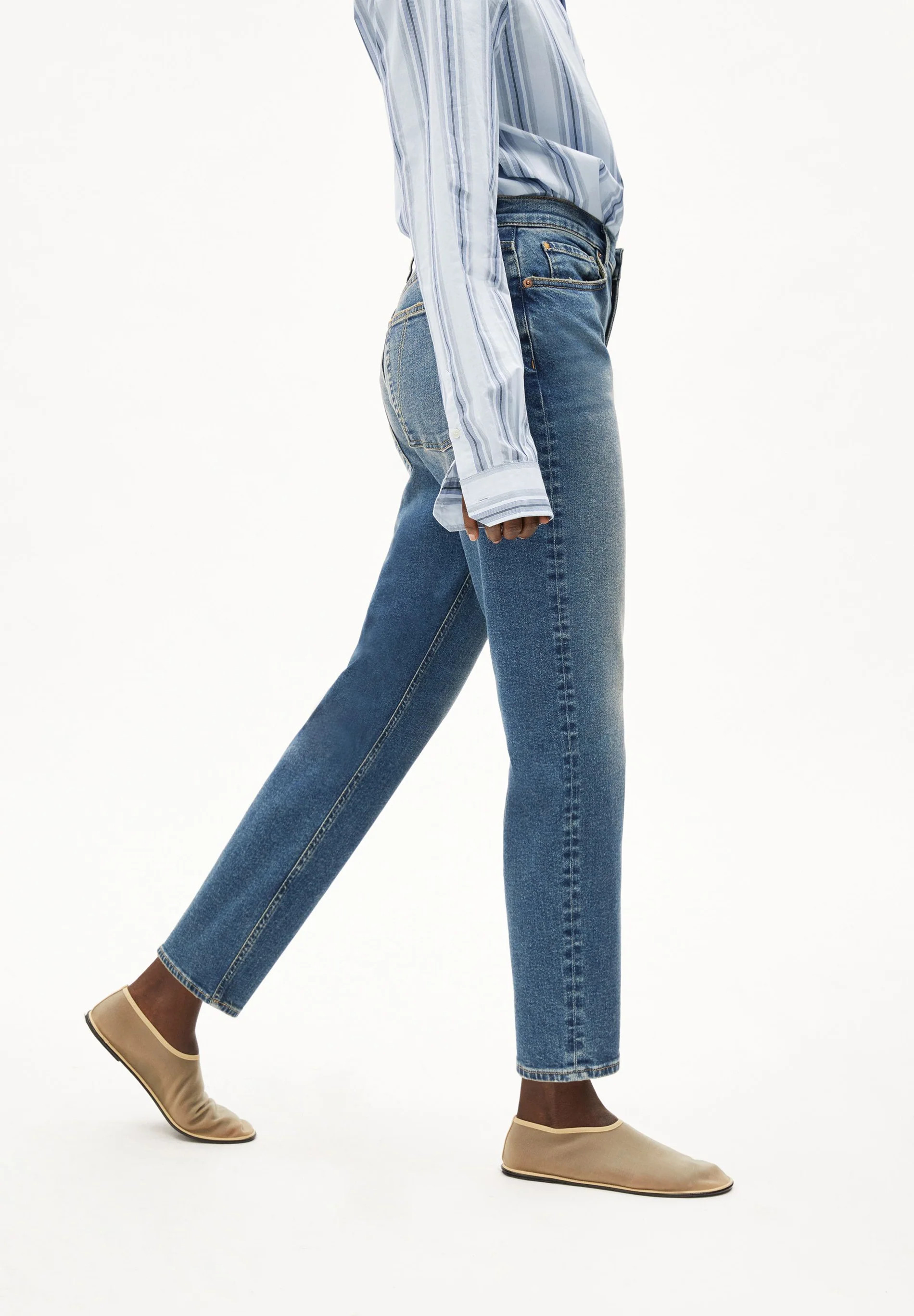 "MAIRAA MOM JEANS recycelter Baumwoll-Mix Comfort Stretch" | ArmedAngels (DE)