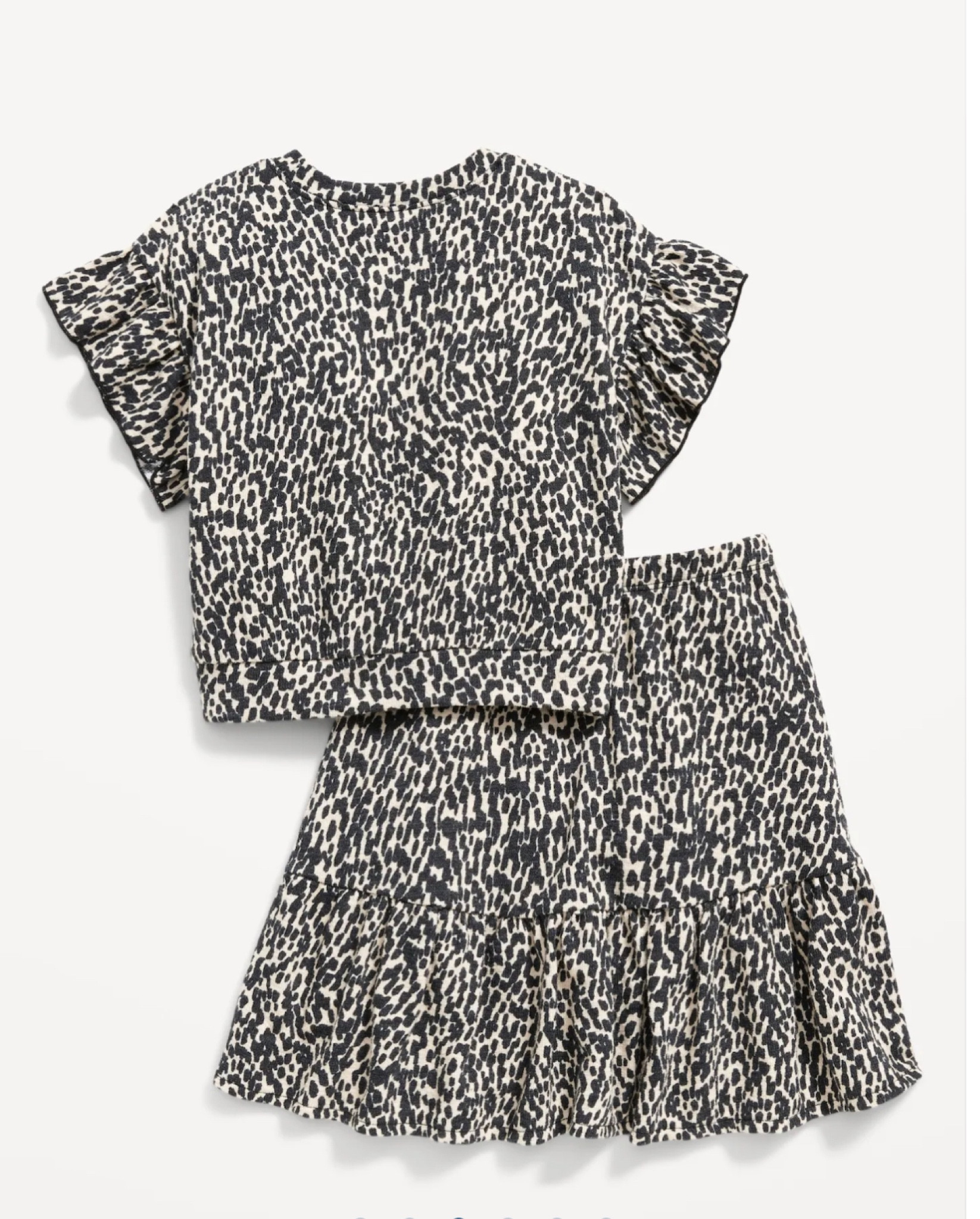 Toddler girl fashion 
Toddler girl clothes
Kids clothes 
Old Navy sale 

#LTKfamily #LTKFind #LTKunder50