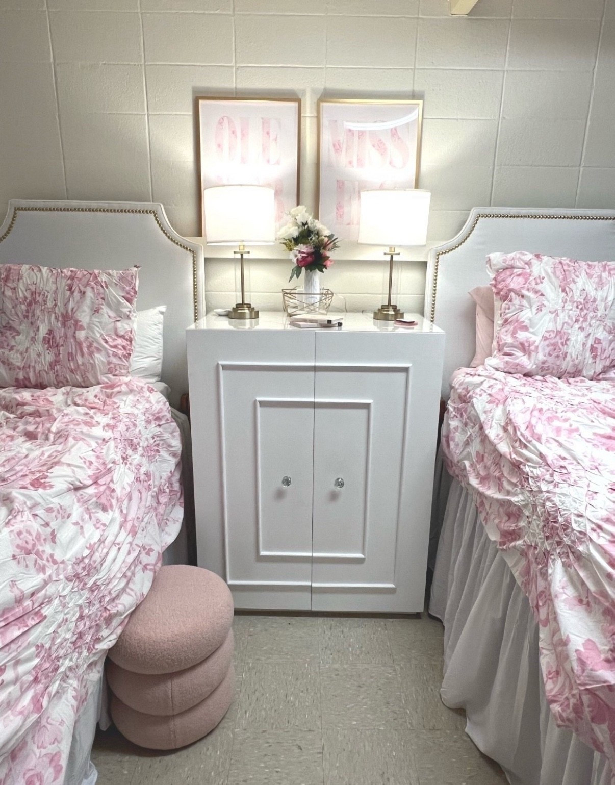 Pink Dorm Room Essentials

#headboard #loveshackfancy #lamp #blanket #comforter #pillow #eurosham #bedskirt #olemisswallart #ottoman #stool #preppydorm #collegedorm #pinkfloralblanket #shabbychic #pinkdorm #girlsdorm #dormideas #olemissdorm #olemiss #olemissrebels #olemissartwork #touchlamp #girldorm #collegedorm #college

#LTKSeasonal #LTKStyleTip #LTKU