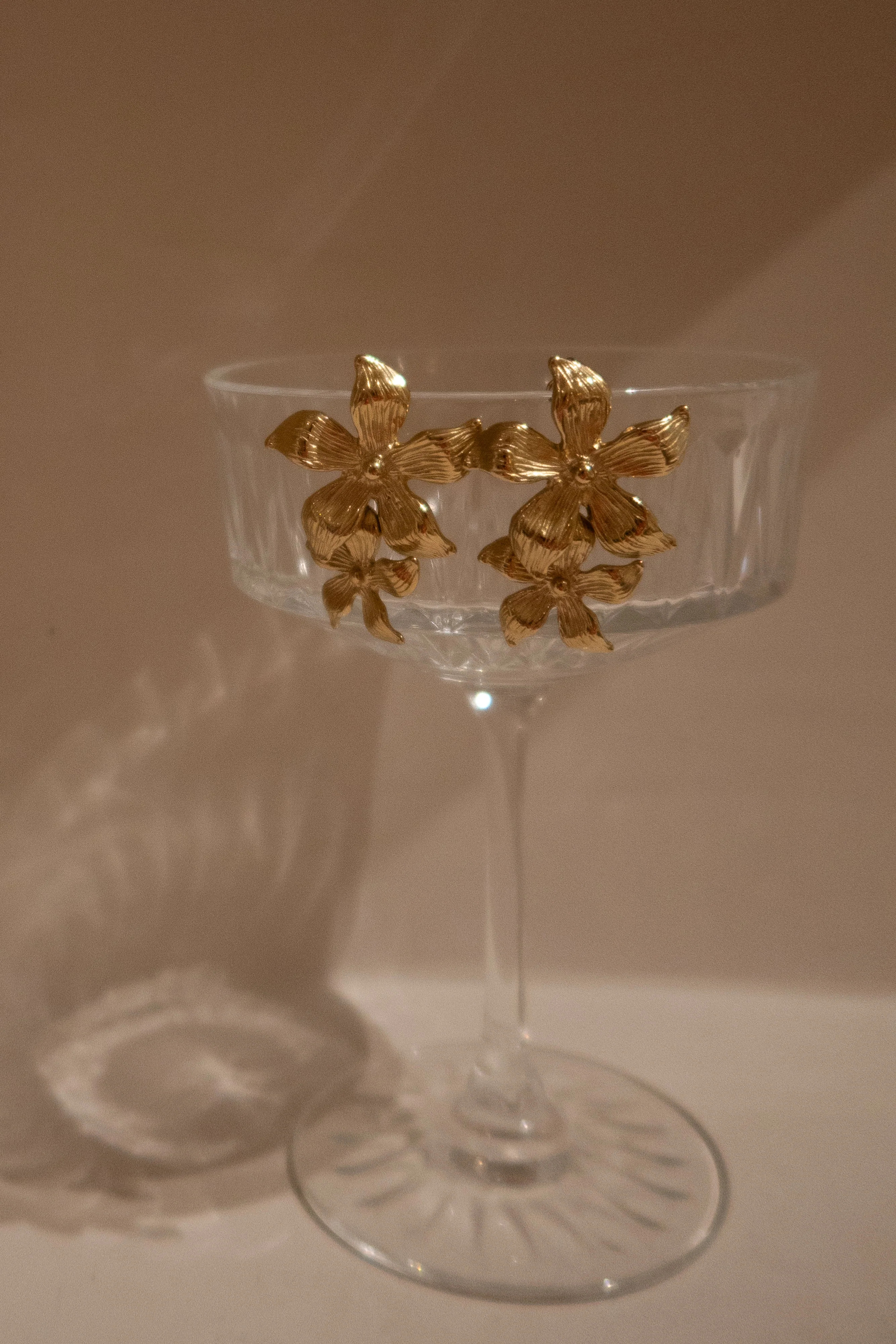 Drop Flower Earrings - Gold | MESHKI US