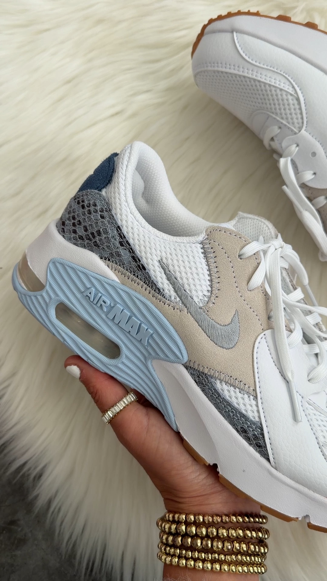 Nike air max excee premium sneakers runs true to size white / hydrogen blue / mystic navy / wolf grey 