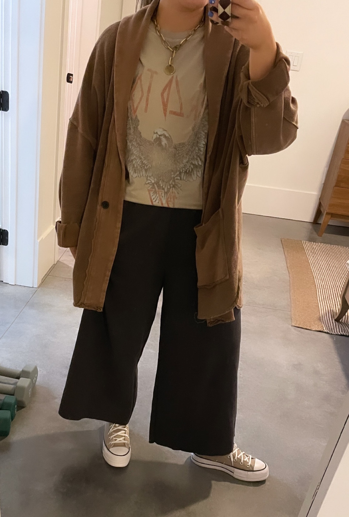 LOVING these baggy sweats! 

#LTKstyletip #LTKSeasonal #LTKfindsunder50