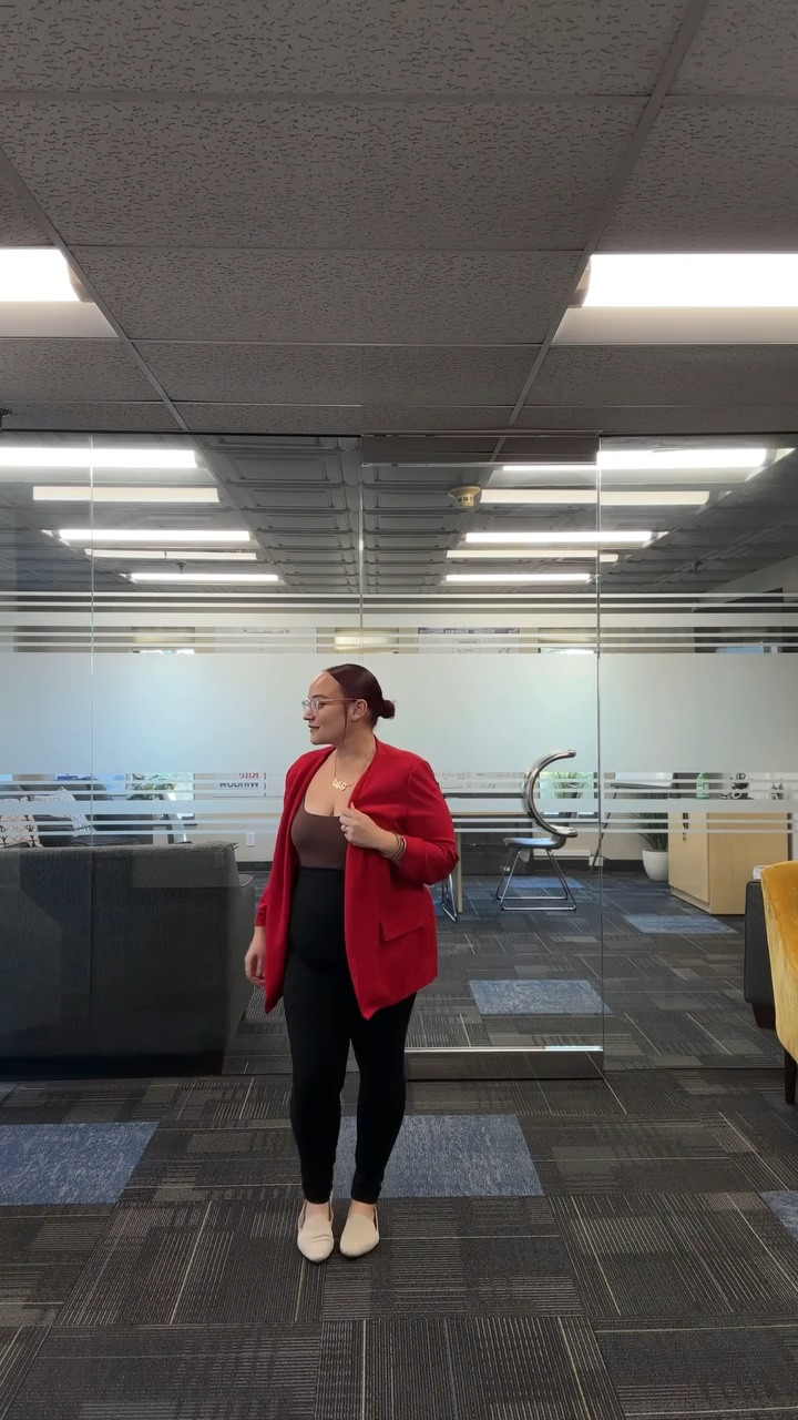 It’s giving a little corporate a little comfy but all fitted. Today’s #workootd when you are working in the office. 

#CorporateButComfy #WorkwearStyle #corporate #dayinmylife #dayinthelife #corporatemom #hybridmom #whmom #relatable #momguilt #officeday #ootd #workwear #outfitoftheday #whatiwore

[what i wore, what i wore to my 9-5, what to wear to work, midsize ootd, working mom style, corporate style, corporate baddie, LTK, petite girl ]