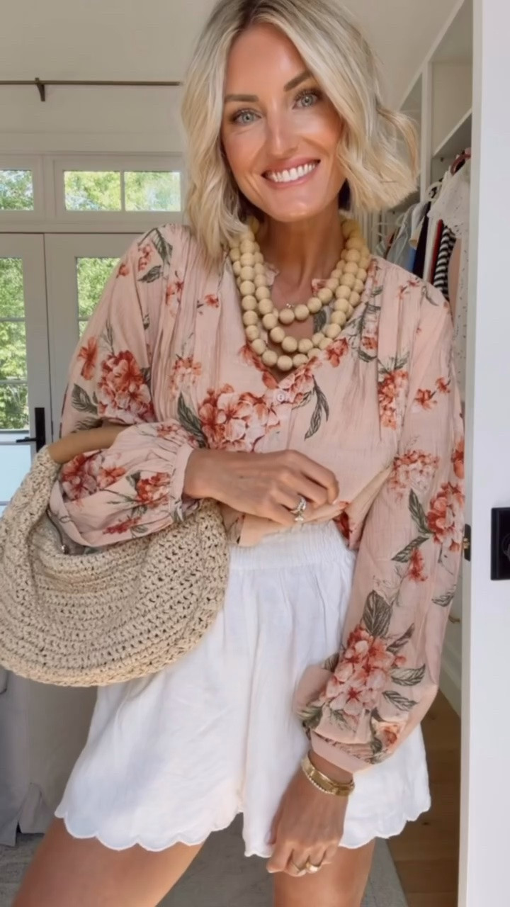 What’s not to love about this look?! Can you believe the top and shorts are from Walmart? The quality is amazing and price is insanely good. Wearing XS top and S shorts

Loverly grey, Walmart fashion finds, what to wear beach vacation, spring summer outfit ideas, affordable women’s fashion, scoop Walmart, white linen scallop shorts, raffia statement necklace

#LTKootd #LTKSeasonal #LTKTravel
