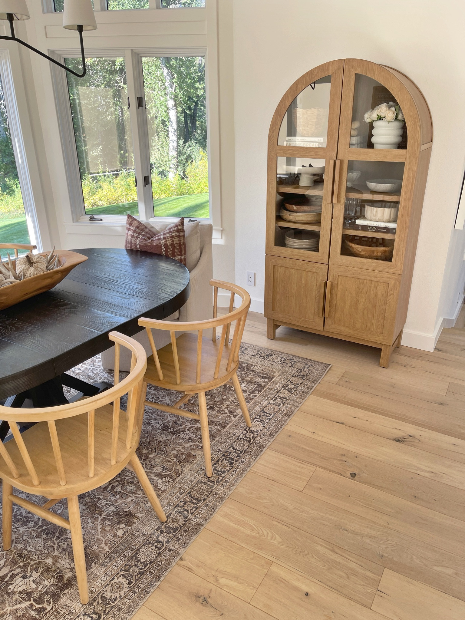 HOME \ dining book details! New cabinet from Walmart and rug from McGee and co 👌🏻👌🏻

Decor
Fall
Chairs
Target 

#LTKFindsUnder100 #LTKHome