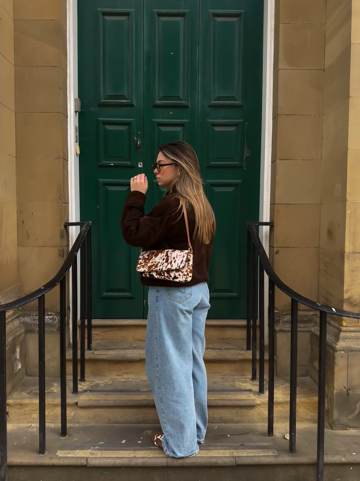 a happy bank hol ☀️!!

jeans - make my lemonade 
jacket - Barneys 

#outfitinspo #springoutfits #styleinspo

#LTKuk #LTKspring #LTKstyletip