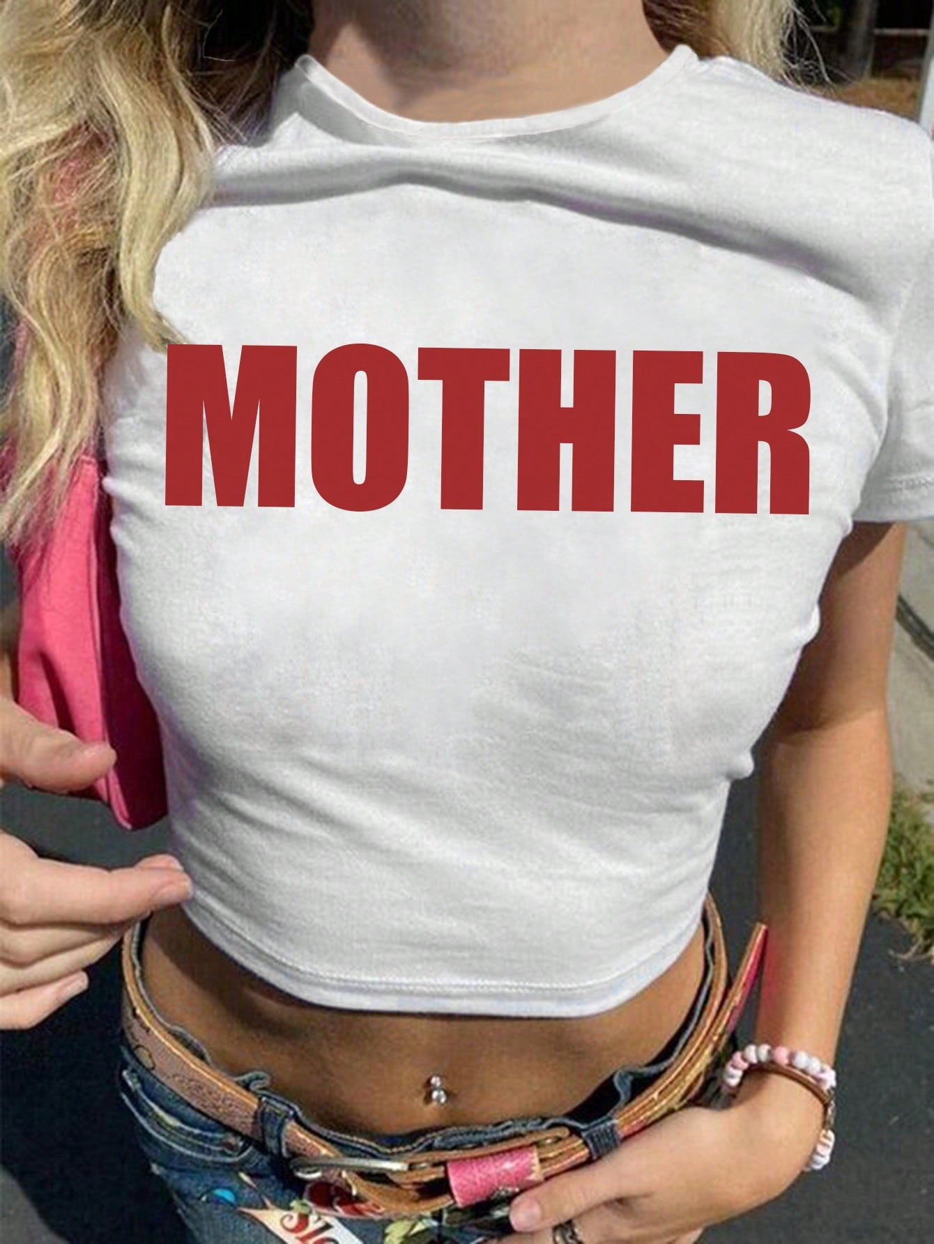 SHEIN EZwear Letter Printed Round Neck Short Sleeve Crop Top T-Shirt | SHEIN