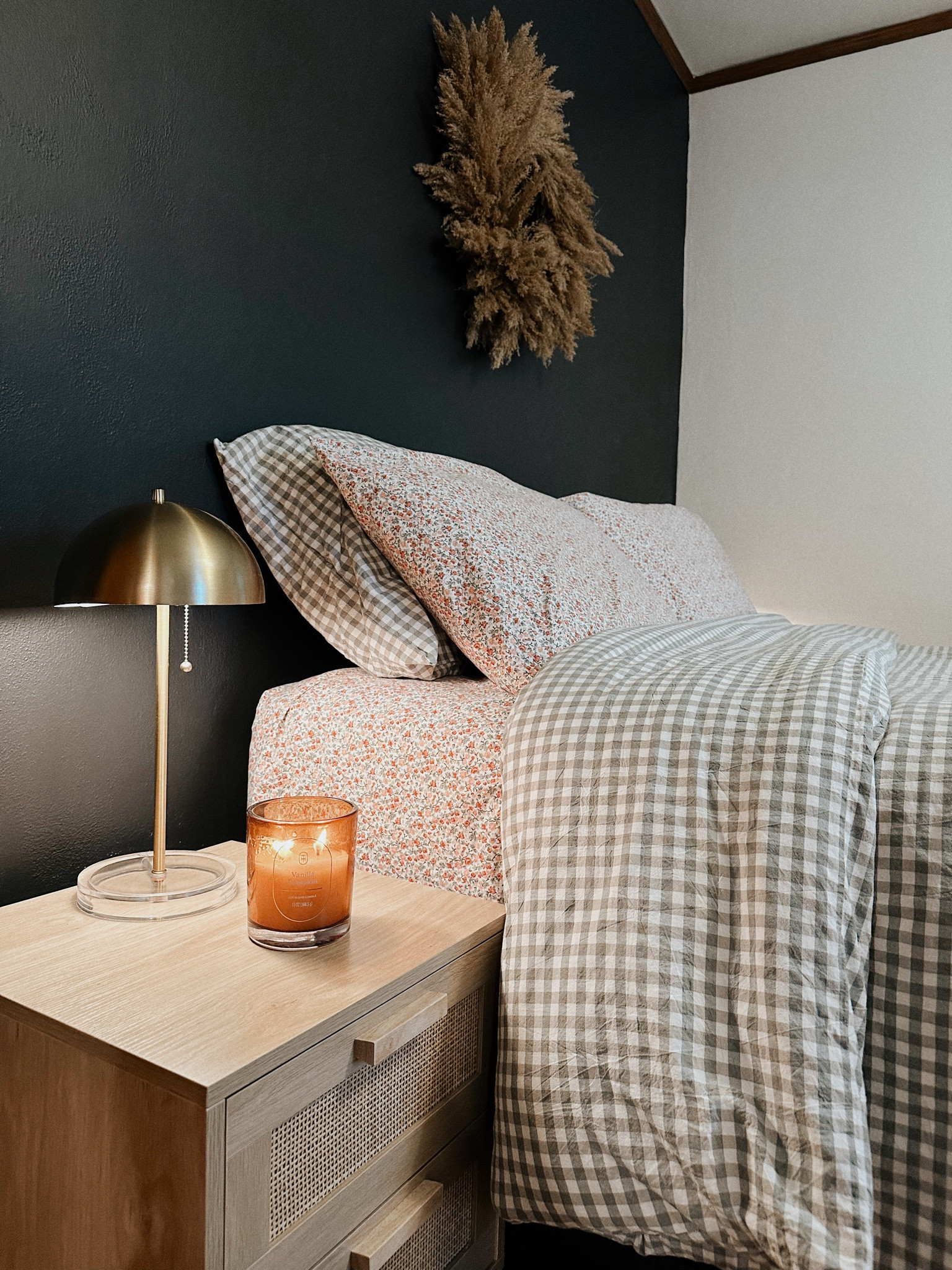 cozy bedroom

#LTKSeasonal #LTKFindsUnder50 #LTKHome