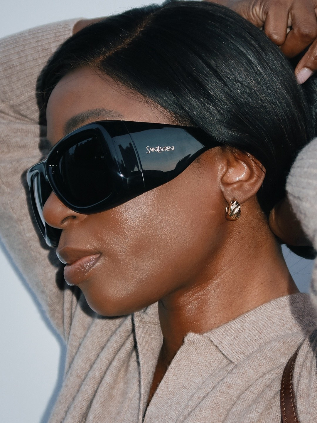 SAINT LAURENT SL 902 Howl

D-frame acetate sunglasses.
Bold, sculptural, and unmistakably YSL.

saint laurent sunglasses, ysl eyewear, black sunglasses, statement sunglasses, luxury accessories, designer eyewear, fashion details, minimal style, everyday chic, street style

#LTKluxury #LTKstyletip #LTKuk