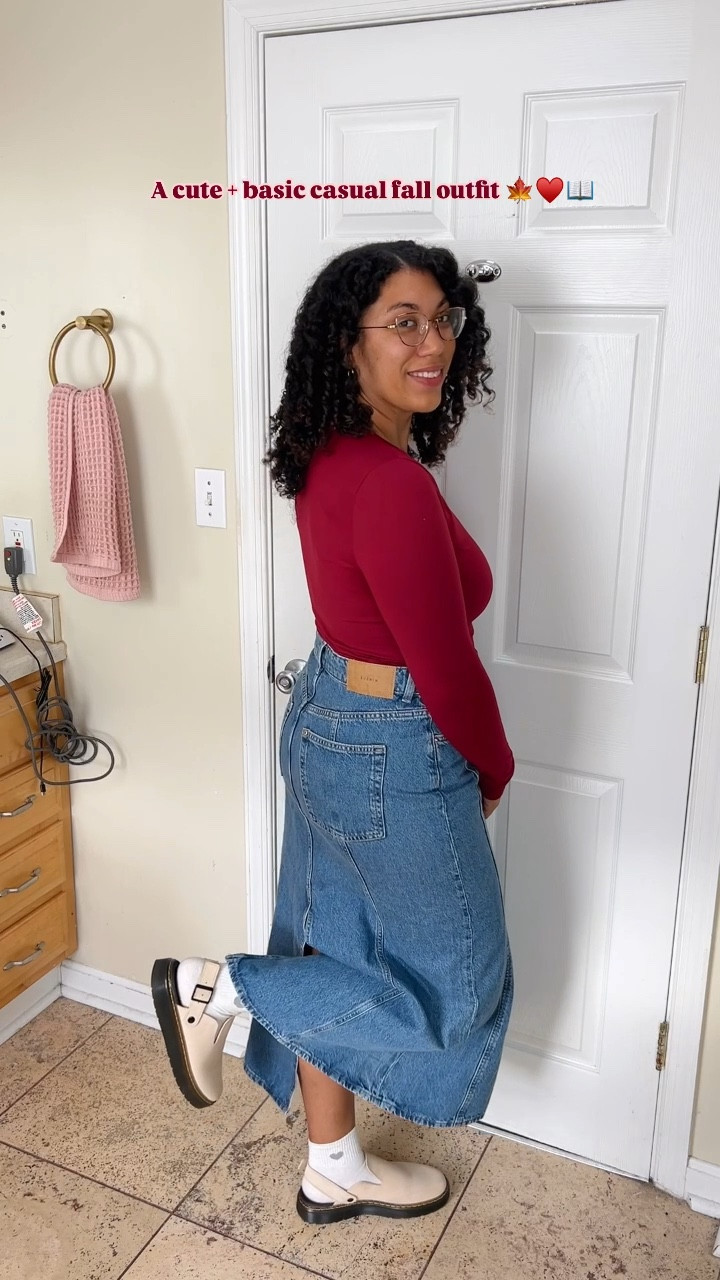 Cute and casual fall outfit with a pop of red♥️ 

#midsize #fallfashion #everyday #basics #casualfashion

#LTKMidsize #LTKFindsUnder50