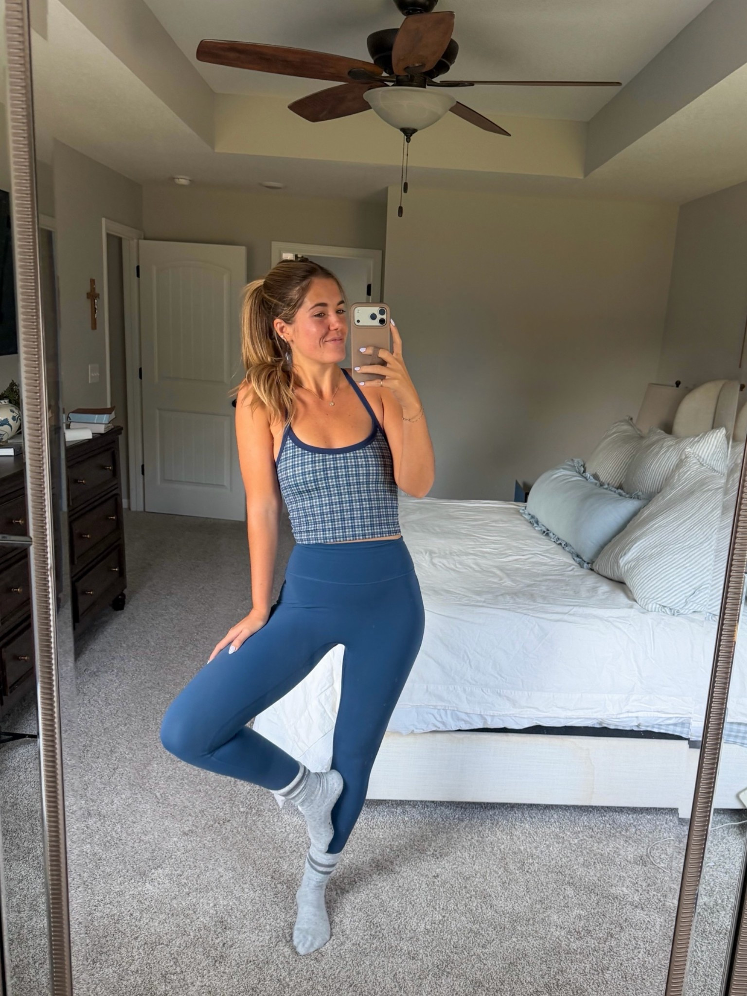 pilates ootd !! leggings are buff bunny in a small and tank is abercrombie in a small :) socks are tavi

#LTKgrwm #LTKfitnessgoals #LTKActive