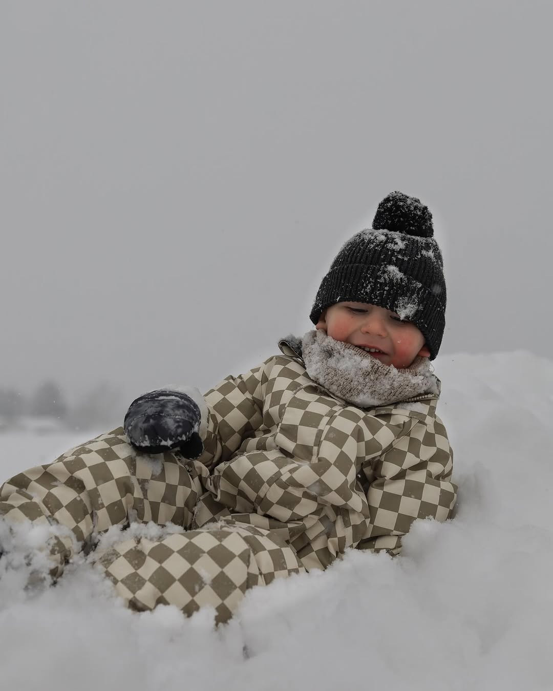 Snow days just got cuter! Find the coziest and best kid snow outfits from warm puffer coats to waterproof gear. Keep your little ones warm and dry for all the winter fun! Tap to shop all the essential snow day gear! #KidsWinterWear #SnowOutfit #KidsFashion #WinterGear #WarmAndCozy #ShopTheLook #SnowDay #MomLife 

 #LTKootd #LTKSaleAlert #LTKKids