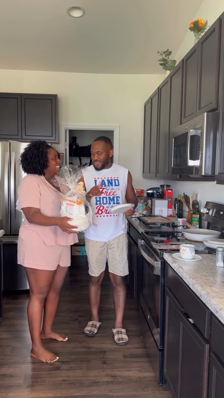 Got my husband a supportive push gift for helping me during postpartum 🫶🏾😆

#Postpartum #PushGift #Marriage #momlife #Motherhood
