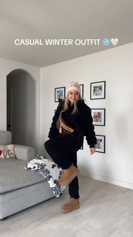 Casual winter outfit 🤍
Alo matching set xxs
Ugg boots
Jacket xs 

#LTKitbag #LTKfindsunder100 #LTKshoecrush