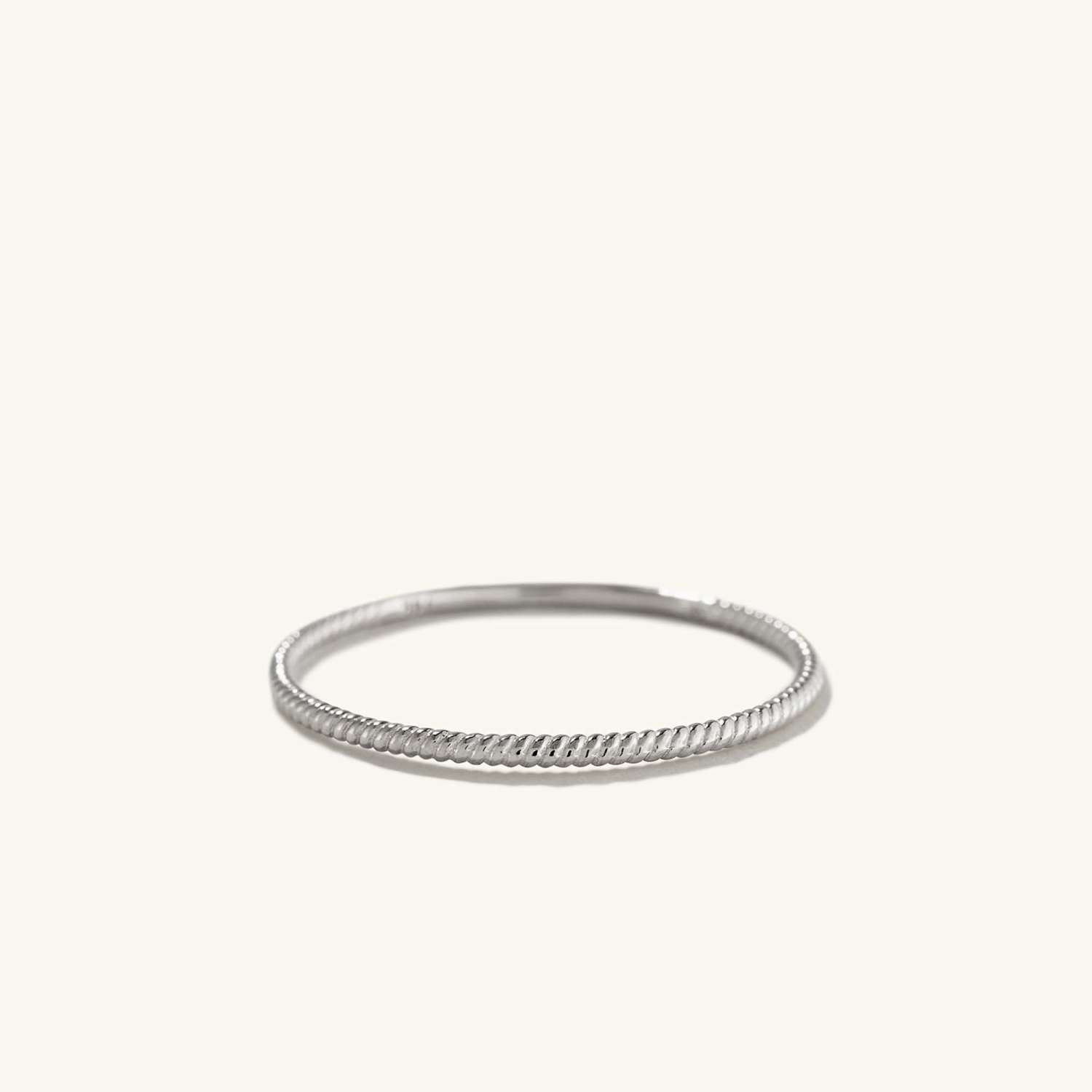 Twist Ring | Mejuri (Global)