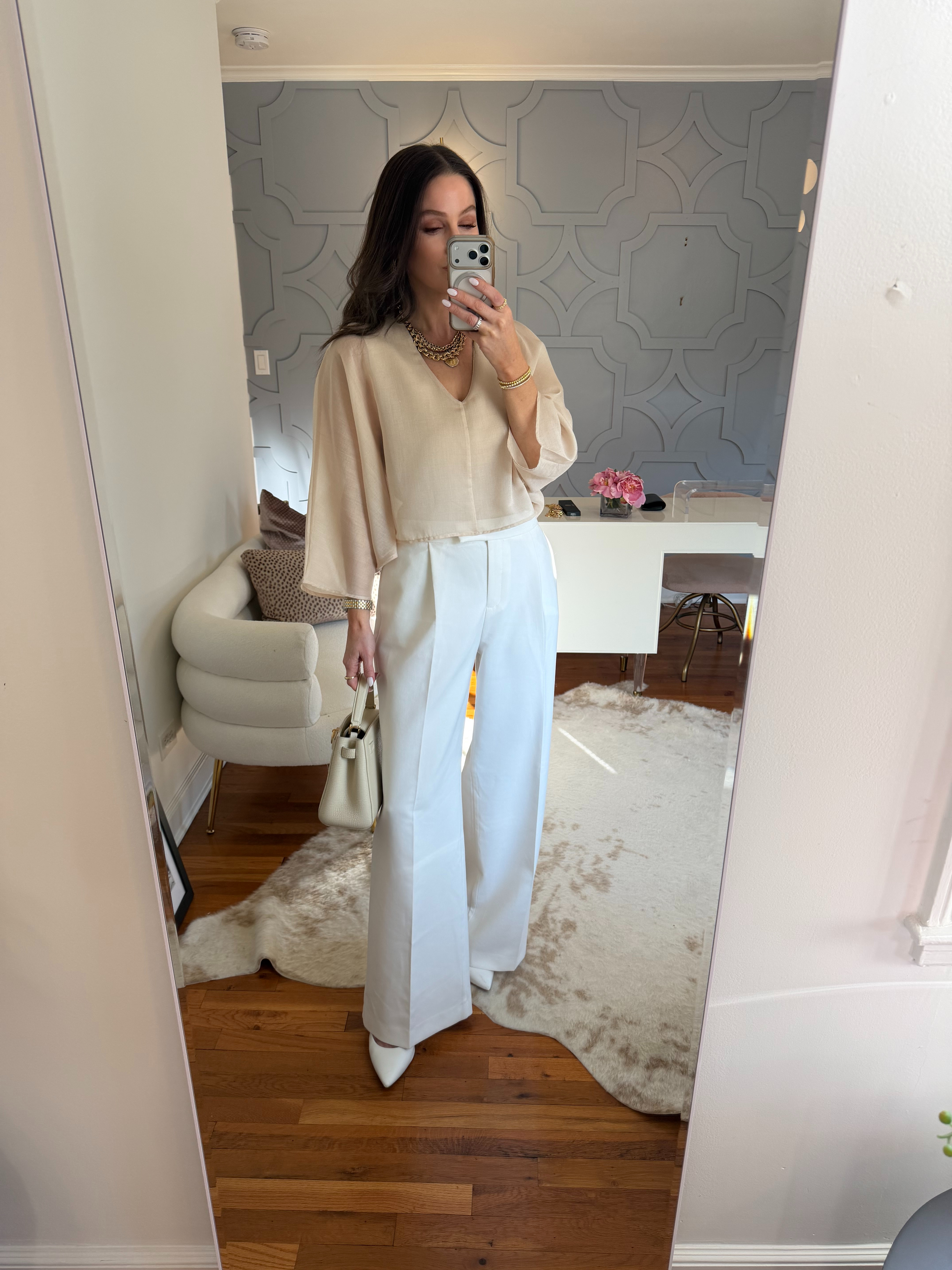 The pictures of this top don’t do it justice! Great fit and coverage with an underlay for comfort. I did my true size small. The pants are also amazing for the price! I did my true size small but you could size down if you’re between sizes! I wore this for date night but could also work for a graduation.

Spring date night outfit • spring graduation outfit 

 

#LTKootd #LTKOver40 #LTKSeasonal