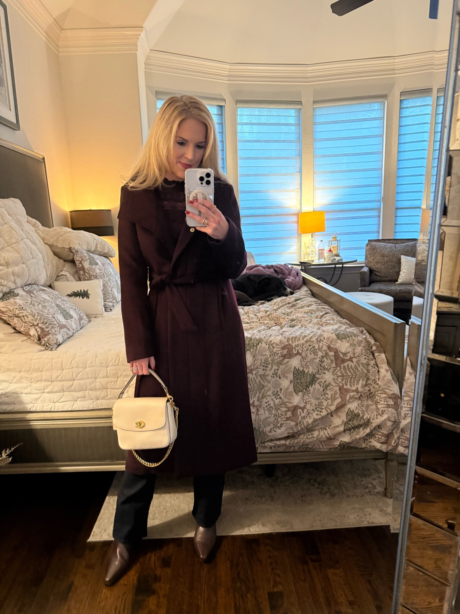 Bordeaux / cranberry / winter color 
Long wool coat / long coat 



#LTKSeasonal #LTKSaleAlert #LTKWorkwear