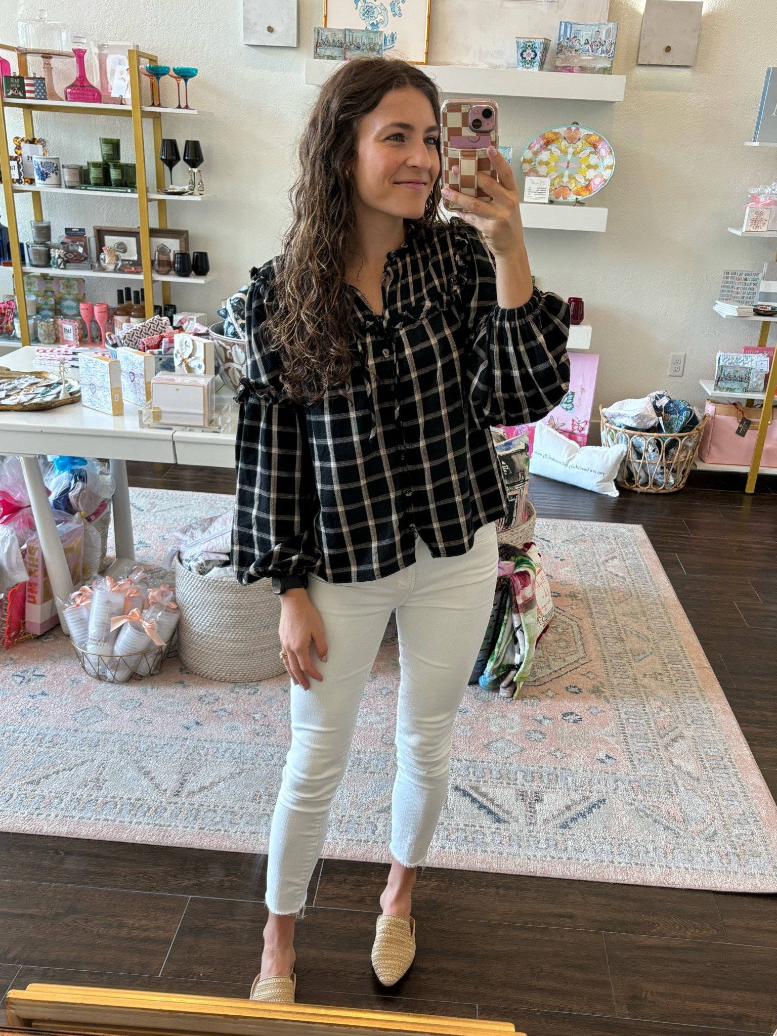today’s workwear ootd

blouse if from a local boutique, but linked similar! jeans are Abercrombie and on sale right now!

#workwear #falltransition #ootd 

#LTKStyleTip #LTKWorkwear #LTKSaleAlert