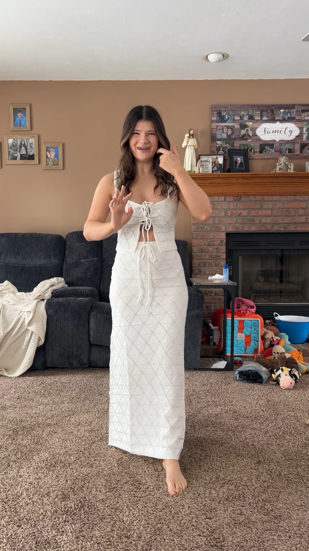 Gorgeous 2 piece set from princess Polly! Wearing a size 6 on top and size 4 on the bottom!!! TTS! Not super stretchy though! 

#LTKWedding #LTKStyleTip #LTKFindsUnder50