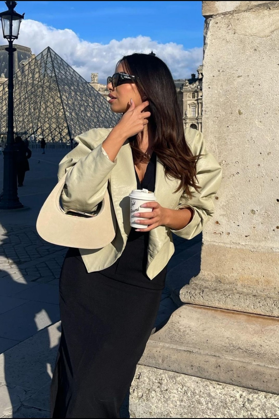 outfit de printemps longue robe noire sac beige Coperni veste similicuir kaki lunette de soleil Celine

Spring outfit long black dress leatherette khaki jacket Coperni beige bag Celine sunglasses 

#LTKstyletip #LTKitbag #LTKSeasonal