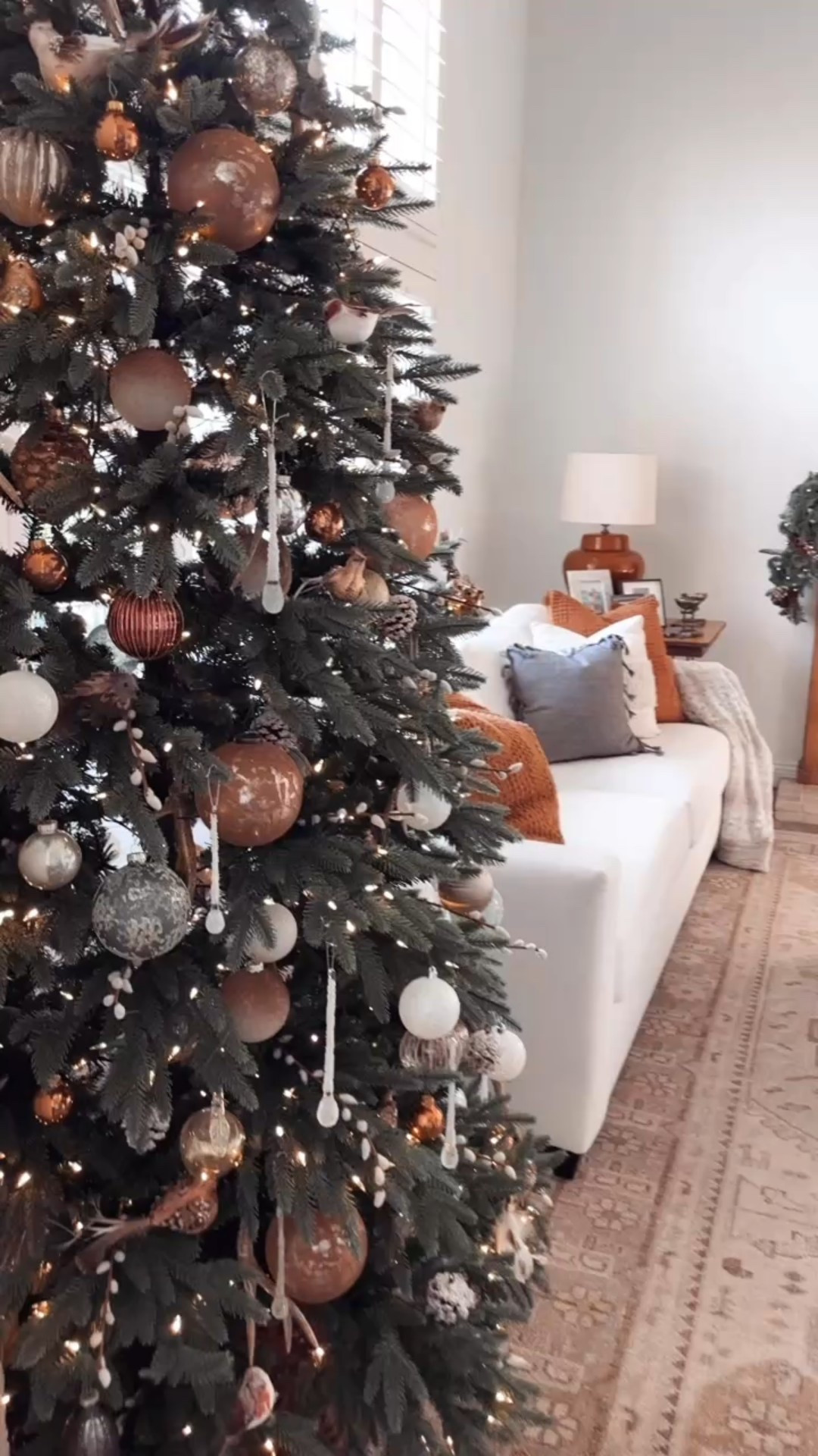 Living room Christmas decor from Wayfair, Lowe’s, Frontgate, and Amazon! 

Loving my “Woodland Tree” this year! 👏🏻

#cyberweek #sofa #couch #garland #swivelchair #coffeetabledecor #manteldecor

#LTKHoliday #LTKCyberWeek #LTKHome