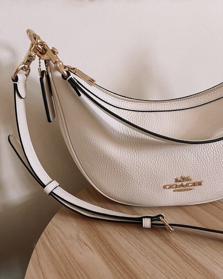 My Coach bag is on major sale - 57% off! The off white color goes with everything and it’s the perfect size. Both straps can be removed, so it can be worn as a shoulder bag or crossbody 


#LTKsale #LTKbag #LTKcanada