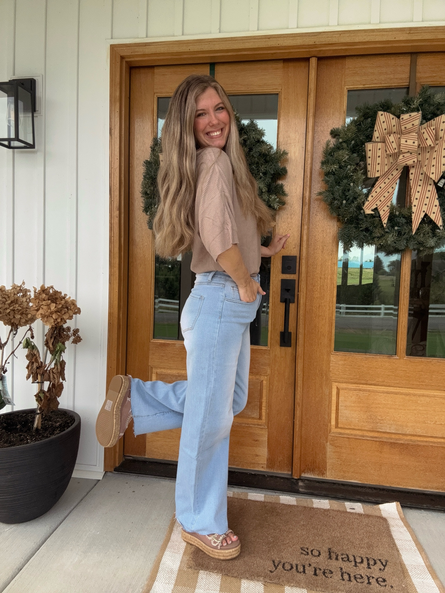 These jeans are EVERYYYTHING!!!! 

#LTKStyleTip #LTKFindsUnder50 #LTKFallSale