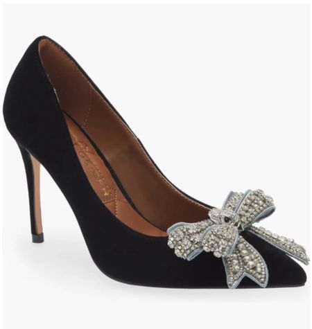 Found the perfect holiday party heels! These adorable Kurt Geiger bow heels are absolutely adorable and perfect for pairing with your holiday party dress! Also comes in sandals and boots 

#shoes #bows #nordstrom #nordstromfinds #heels 

#LTKHoliday #LTKshoecrush #LTKstyletip