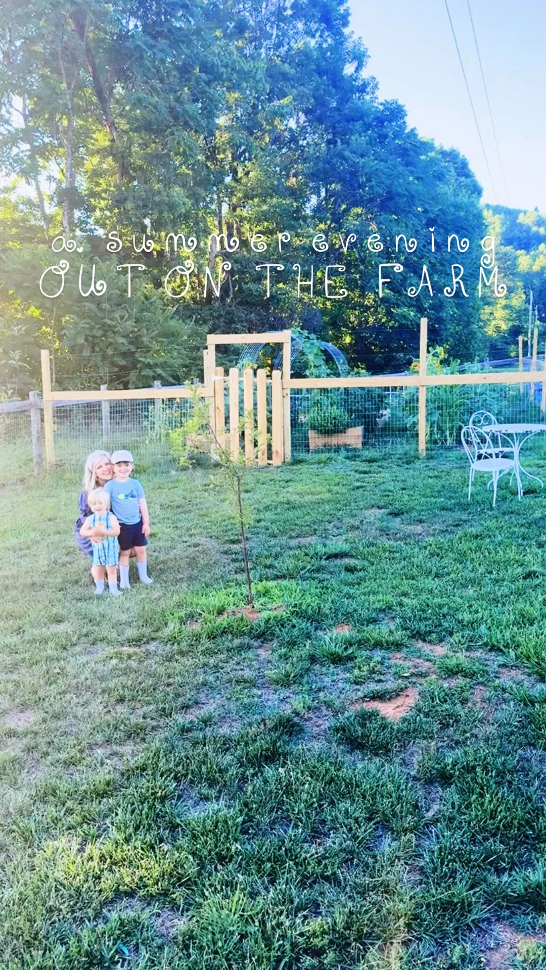 Last night called for “Dada” cutting the grass 🚜 which meant lawnmower rides 🤠 (ofcourse 🤭) for the littles 👶🏼👶🏼, garden 🪴 sitting 🪑, tree 🌳 house playing 🏠, backyard baseball ⚾️, swinging into the sunset 🌅 and alllllllll the sunflower 🌻 blooms upon blooms 🌼 make the garden 🪴 feel like such a magical storybook right now!! 🥰✨ #summernights #nightslikethis #sunflowerseason #farmsweetfarm #farmlife